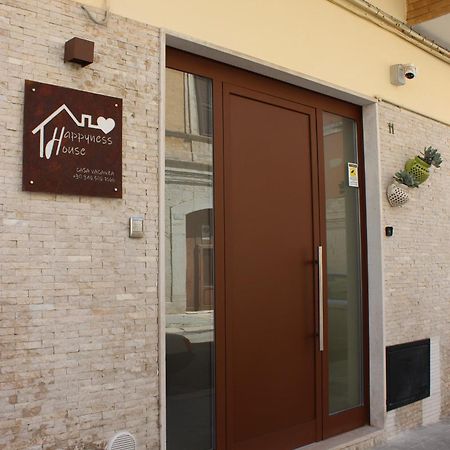 Апартаменты Happynesshouse_Locazione Turistica Трани Экстерьер фото