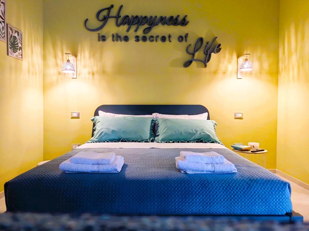 Апартаменты Happynesshouse_Locazione Turistica Трани Экстерьер фото